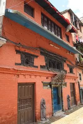 Te Bahal (Rajakirti Mahavihar)