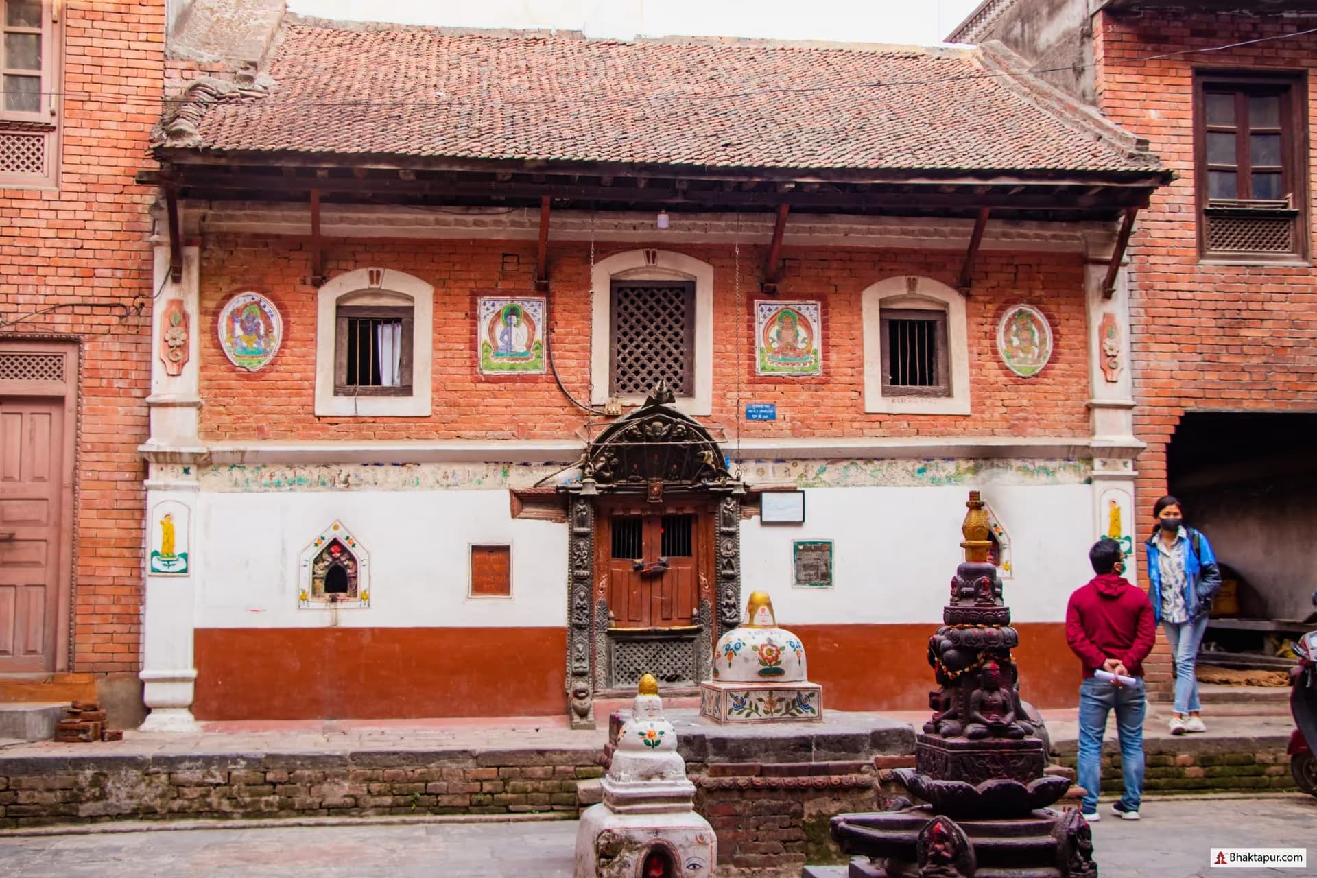 Tom Bahal (Aadipadma Mahavihar)