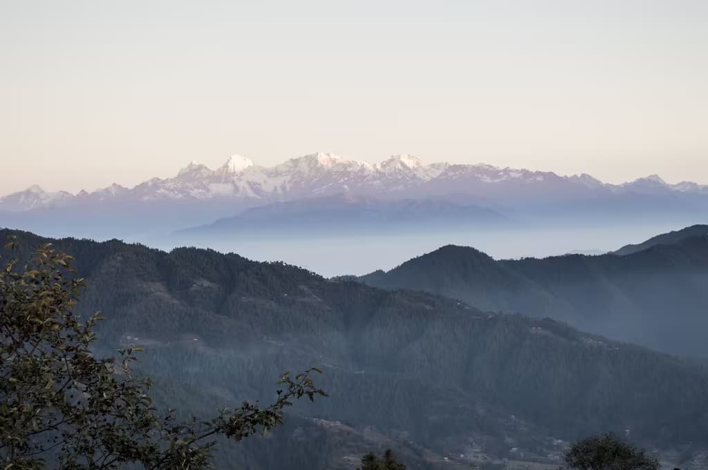 Daman Viewpoint Trail